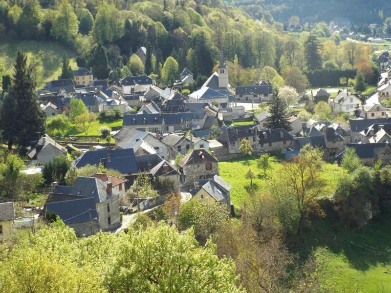 Maison De Village Au Pied Des Pyrenees Marignac  Eksteriør bilde